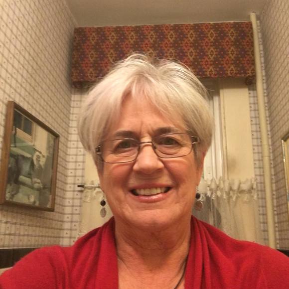 Meet your Posher, Carla - Picture 1 of 1